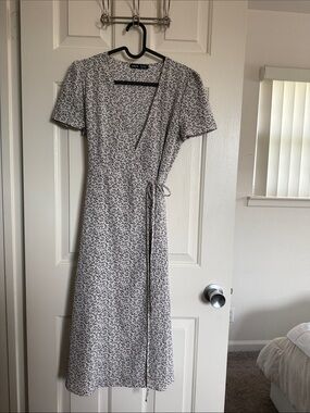 SHEIN Cream Wrap Midi Dress with Black Floral Print